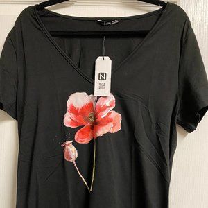 T shirt w/ flower, new w/tags